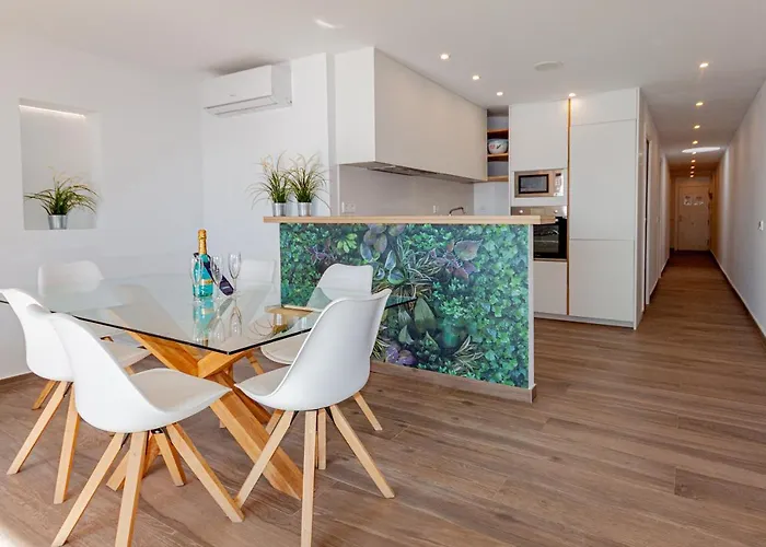 Inmovecos Reformado En 1º Linea Playa Soling 11